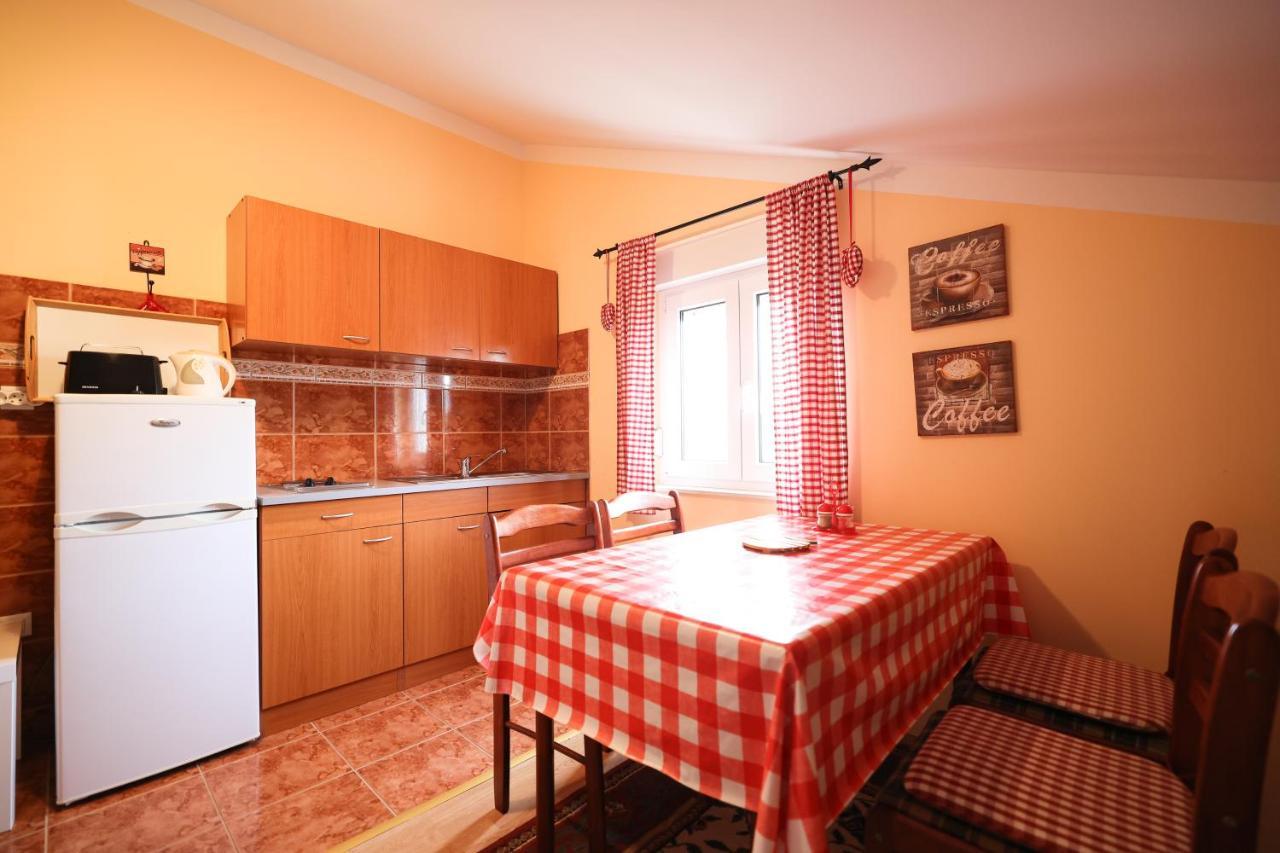 Veronika Apartman *